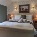 Hotel Black Lion 3*
