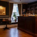 Hotel Black Lion 3*
